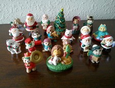 Lot 21 Vint Christmas Theme Hallmark Merry Miniature Figures  picture