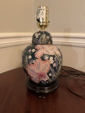 vintage Chinese Chinoiserie ceramic hand painted ginger jar table lamp  picture
