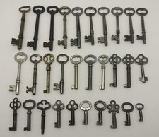 Lot of 30 Antique/Vintage Skeleton Keys picture