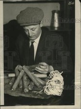 1923 Press Photo Sgt. L. McDonough Chicago Escapes Big Explosion of Dynamite picture