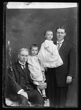 Photo:H.M. Bradley Family Portrait Man with Two Children picture