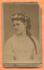 CDV Saint Joseph MO Portrait of a Young Woman ID'd by Lozo & Co ca1869 Backstamp picture