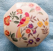 Vintage Otagiri Japan Royal Gardens Hexagonal Trinket Box Kimiko Ikeda Bird picture