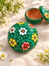 Hand Painted Green Floral Ceramic Trinket Box with Lid 3.5