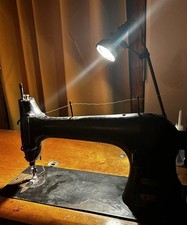 Singer 31-15 Industrial Sewing Machine Mfg. 1921 SLF 2  light + Servo Motor picture