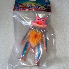 Bullmark Giro Star Beast Pink Sofubi Soft Vinyl Figure Ultraman Leo Japan Kaiju picture