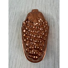 Vintage Copper Grape Cluster Jello Cake Mold Kitchen Wall Hanging Decor 9.5