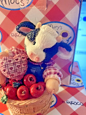 Mary's Moo Moos  Cow with basket of Apples Figurine NEW IN GIFT BOX SO SWEET picture