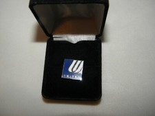 UNITED AIRLINES LAPEL PIN LAST OLD LOGO AIRPLANE PILOT CONTINENTAL COLLECTOR NEW picture