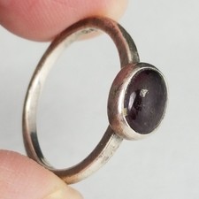 Sterling Silver and garnet ladies ring 925 size 7 vintage ESTATE SALE picture