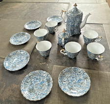 Vintage Royal Paisley 1713 Blue & Gold Porcelain Tea Set 16 Pc Great Condition picture
