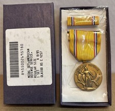 WWII 1946 American Defense Medal & Ribbon Bars Complete Set In Cardboard Box NOS picture