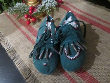 Adorable Antique or Vintage American Indian Eskimo Children's Beaded Moccasins 2 picture