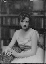 Photo:Hoyt, Helen, Miss, portrait photograph picture