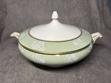 Vintage Simpsons Potters Chinastyle Covered Tureen Mint Green Gold England 8.5