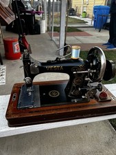 Antique VESTA Hand crank Sewing Machine Made In Germany picture