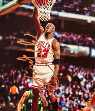 MICHAEL JORDAN Signed 8x10