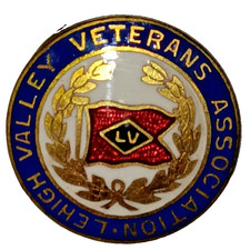 Antique Vtg Lehigh Valley Railroad LVRR Veterans Assoc Enamel Lapel Pin PA NY NJ picture