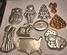 10 Vintage Wilton Cake Pans 70's 80's Strawberry Shortcake Raggedy Ann Owl Bunny picture