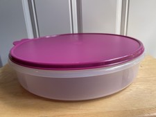 New Tupperware 12 Inch Round Cookie & Pie Container picture