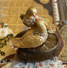 Jay Strongwater Lidded Trinket Box w/ Two Lovebirds Lid, Green Interior picture