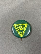 APRIL 15 MOBILIZATION TO END THE WAR button Pin 1967 vietnam anti-war protest picture