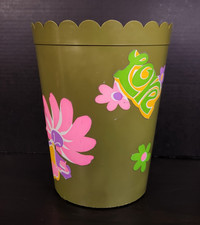 Ransburg Green Plastic Wastebasket Trash Can Flower Power Decoupage 11