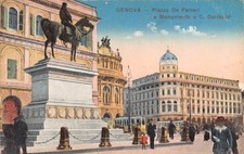 B331 Italy Genova Genoa Piazza De Ferrari Monumento a Garibaldi vintage postcard picture
