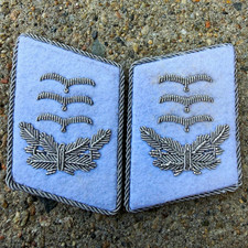Repro WW2 German Luftwaffe Hermann Göring Division collar tabs Captain Hauptmann picture