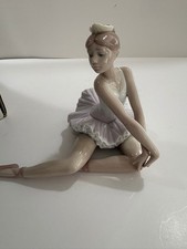 Lladro Graceful Pose Ballerina No. 06174 RETIRED picture