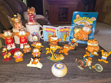 PAWS Garfield Cartoon & TV Character Figurine Lot Collectible Figures & Statues picture