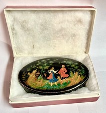 Vintage 1986 Palekh Lacquer box 