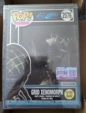 Funko Pop AVP Grid Xenomorph GLOW LE #2076 W/Protector 1200pc IN HAND picture