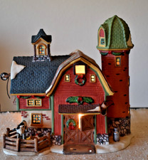 Heartland Valley Village 2000 O’Well Lighted Red Barn Silo Limited Edition RARE picture