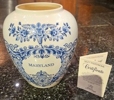 Delft Royal Goedewaagen Maryland Blue Tobacco Jar  Made Holland Numbered COA picture