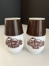 Vtg GEMCO Salt Pepper Shakers 4-1/4”Mushroom Woodland Brown White Milk Glass picture