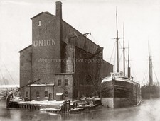 Chicago Port Grain Elevator Union Building Ship Dock Harbor Vtg. Photo 19thC. picture