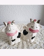 Vintage Cow Salt and Pepper Shakers Cows Country Retro Made In Japan picture