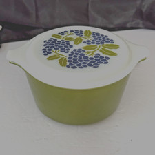 Vintage PYREX #473 Promo Green Grapes Covered 1 QT Casserole Bowl Dish with Lid picture