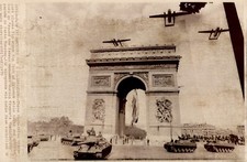 LG1 1970 AP Wire Photo MARCHING FOR A CELEBRATION ARC DE TRIOMPHE BASTILLE DAY picture