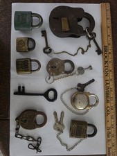 Antique/Vintage Padlock Lot picture