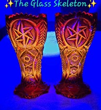 Vtg Pair L.E. Smith Amberina Glass Nortec Vases 9” Ohio Star UV Cadmium Glow picture