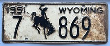 EARLY 1951 WYOMING LICENSE PLATE BUCKING BRONCO RUSTIC #7869 picture