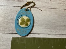 VINTAGE HUNTINGTON LONG ISLAND NY SERVICE STATION 4 LEAF CLOVER KEY RING FOB picture