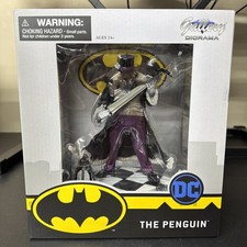 Diamond Select Batman Penguin Statue PVC 8