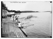 Photo:Yale Freshman Four and Eight Rowing Teams picture