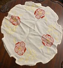 Vintage Linen Floral Embroidered Table Center Topper Doily Handmade picture