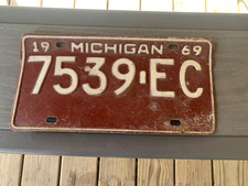 Vintage 1969 Michigan Great Lake State License Plate Tag # 7539-EC picture