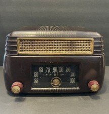 Vintage 1946 General Electric Tabletop Brown Bakelite AM Tube Radio Model #202 picture