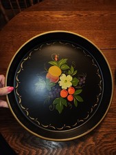 Vtg Set Of 2 Round  Tole Handpainted  Trays/ Wall decor picture